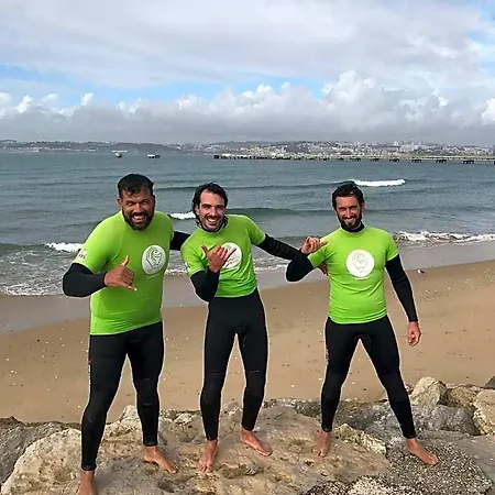 فندق Getwet Surfcamp Ii ألمادا